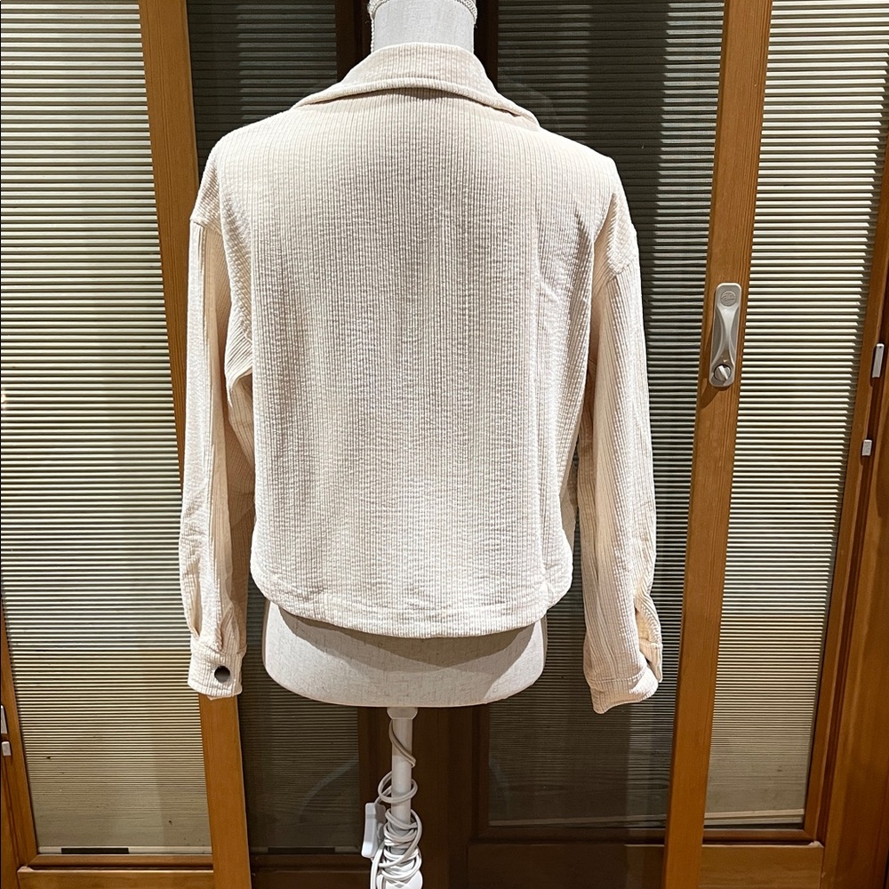 Cropped corduroy cream jacket - size small - Picture 3 of 3